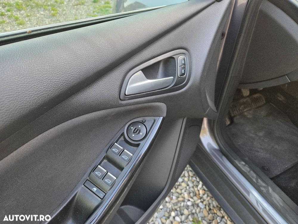 Ford Focus 1.5 TDCi Titanium - 16