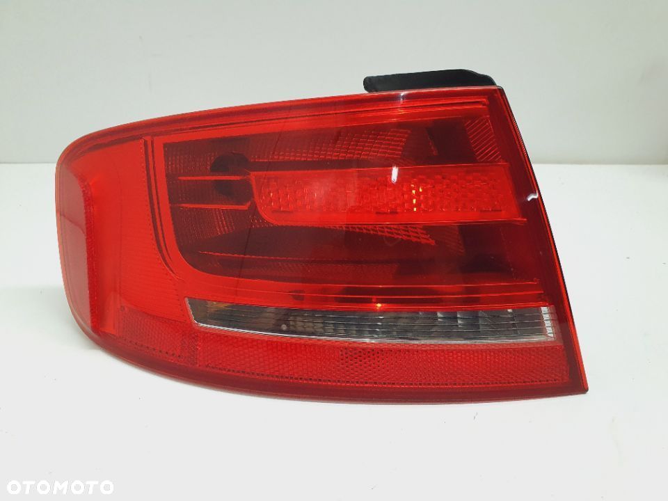 LAMPA TYLNA TYŁ LEWA AUDI A4 B8 SEDAN 8K5945095D - 2