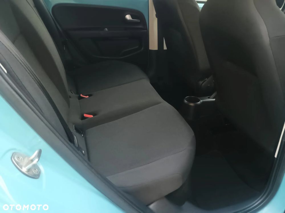 Volkswagen up! - 14