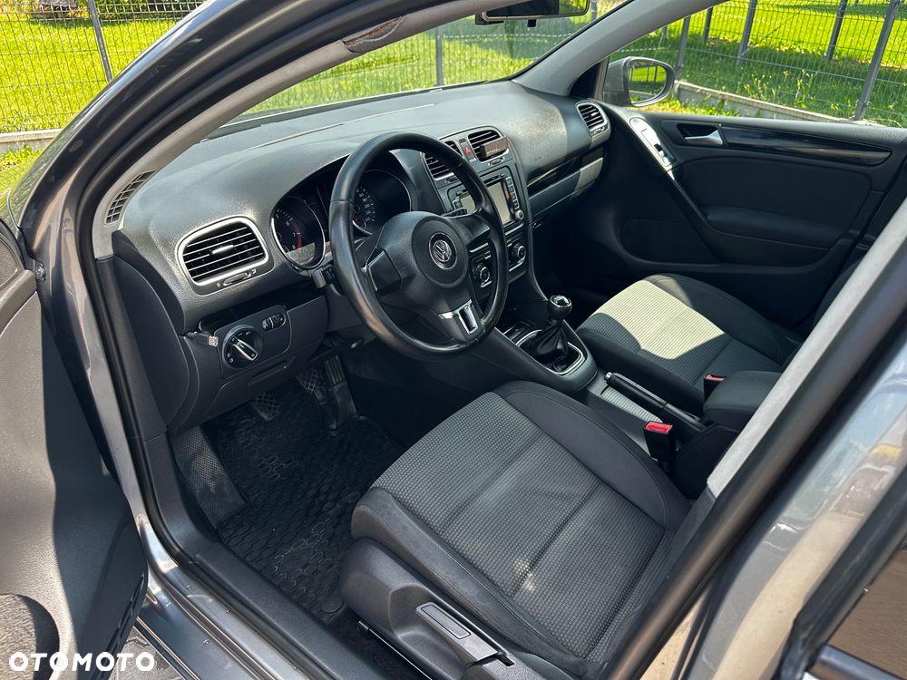 Volkswagen Golf 1.6 Highline - 25