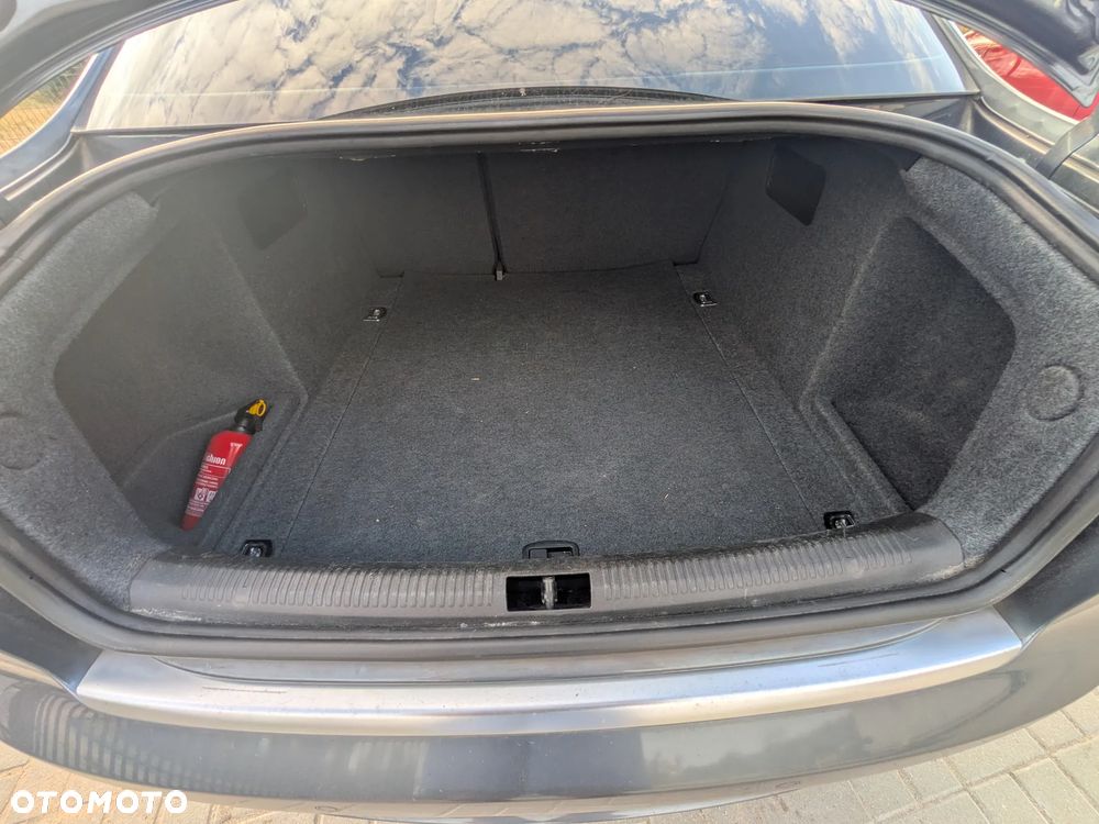 Audi A4 Limousine 2.0T FSI Quattro - 17