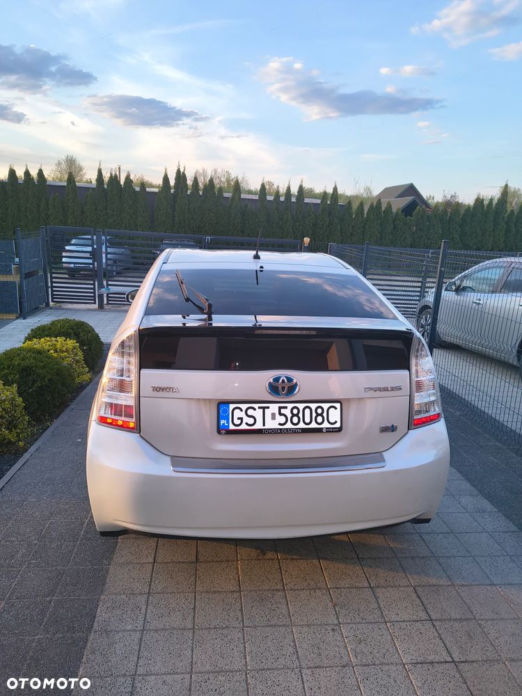 Toyota Prius 1.8 HSD Prestige - 15