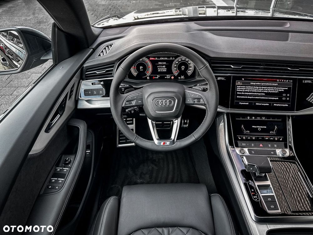Audi Q8 - 24