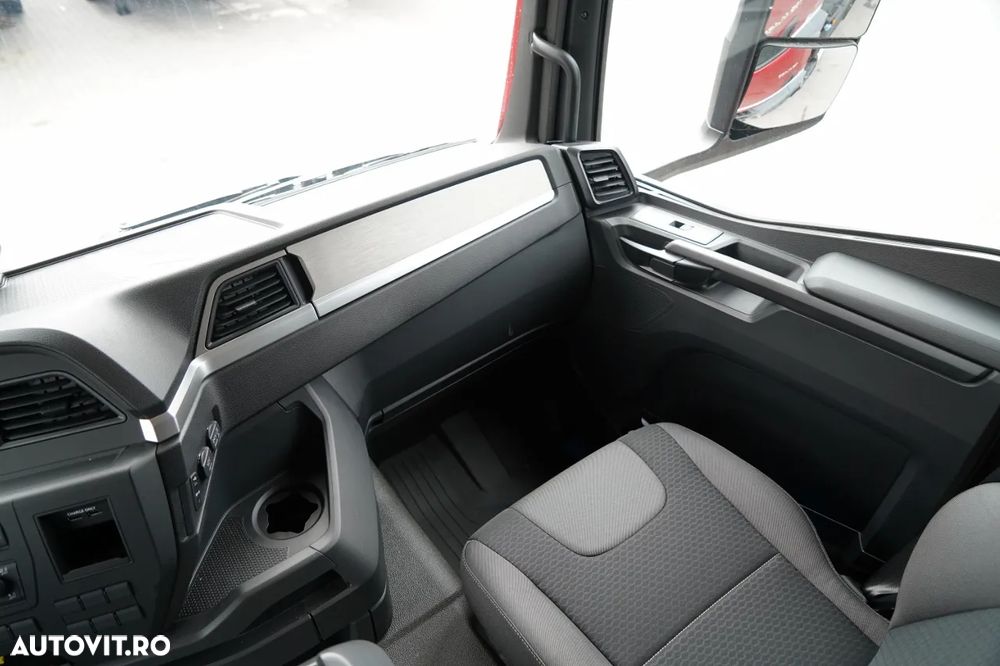 MAN TGS 41.480 / 8X8 / ​​BASCULATOR / AUTOMAT / NOU-NOUȚ / ECHIPAMENTE BOGATE / DISPONIBIL IMEDIAT / AUR METALIC / - 33