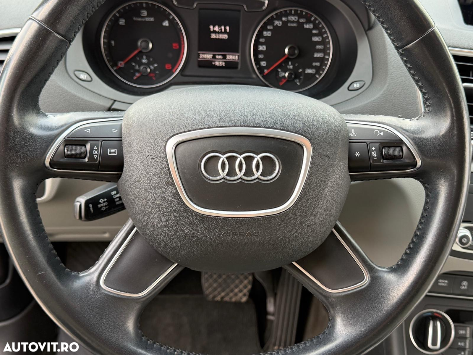 Audi Q3 2.0 TDI Quattro Stronic Design - 8