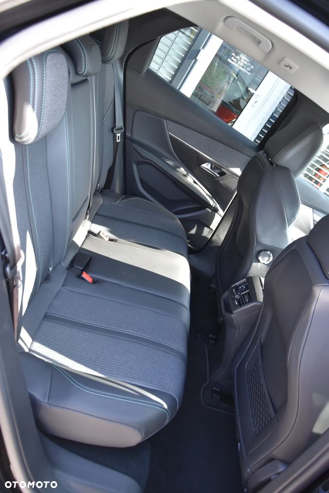 Peugeot 3008 BlueHDi 130 Stop & Start EAT8 Allure Pack - 21