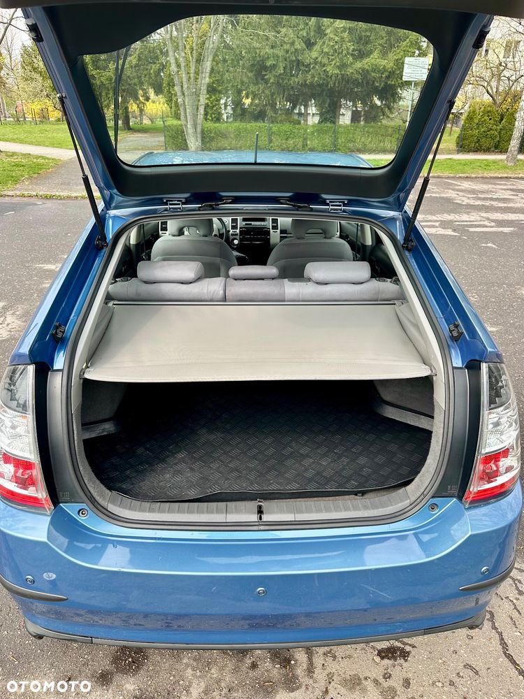 Toyota Prius 1.5 VVT-i Sol - 25