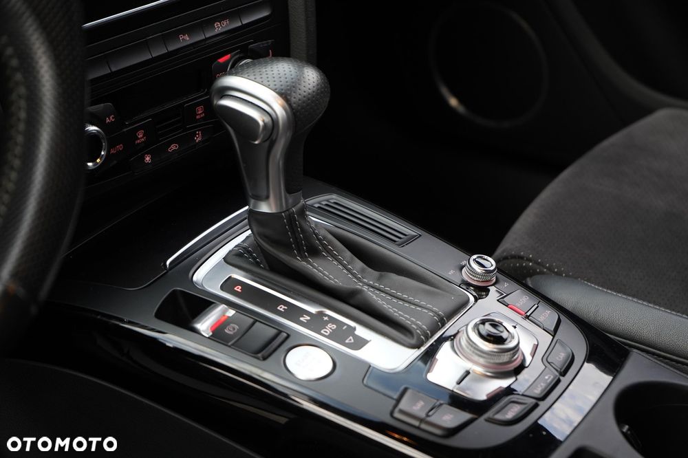 Audi A4 Limousine 2.0 TFSI ultra S tronic design - 22