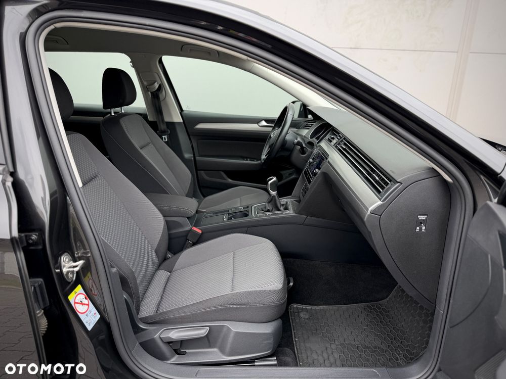 Volkswagen Passat 1.5 TSI EVO Business - 21