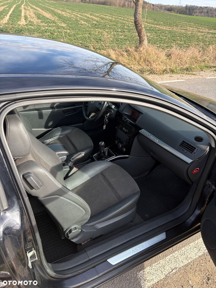 Opel Astra 1.6 Turbo Cosmo - 7