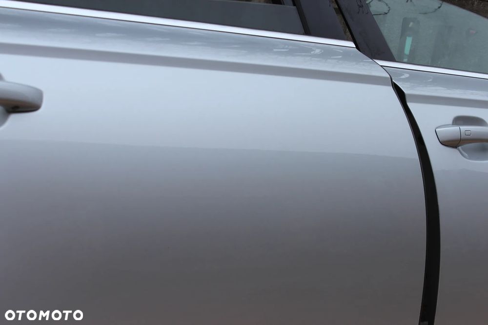 DRZWI PRZEDNIE TYLNE PRAWE AUDI A6 C7 AVANT LY5Q 2015 - 33