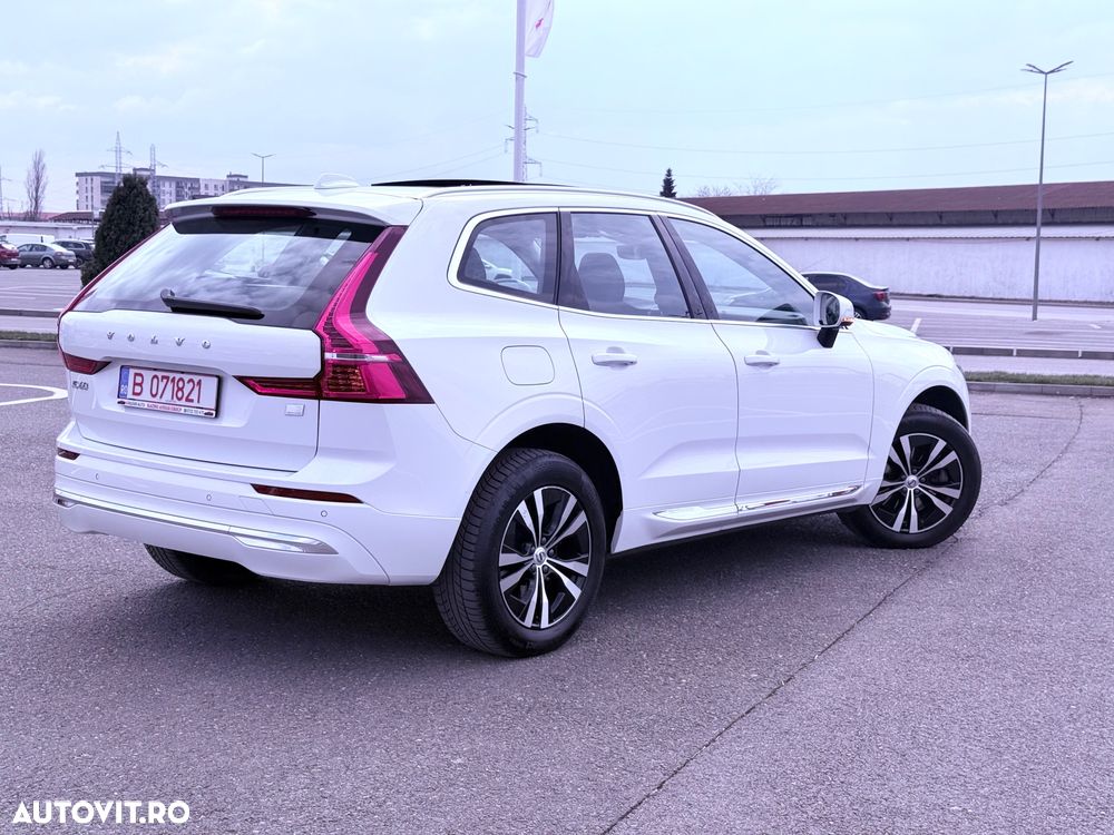 Volvo XC 60 T6 AWD Recharge Geartronic Inscription Expression - 6