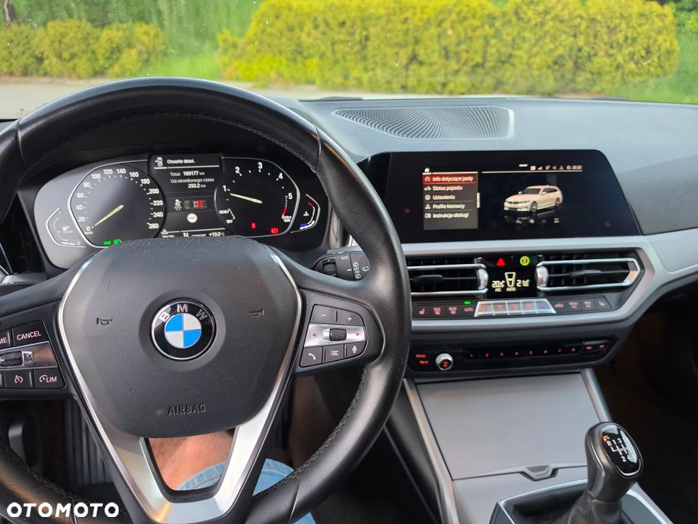 BMW Seria 3 - 17