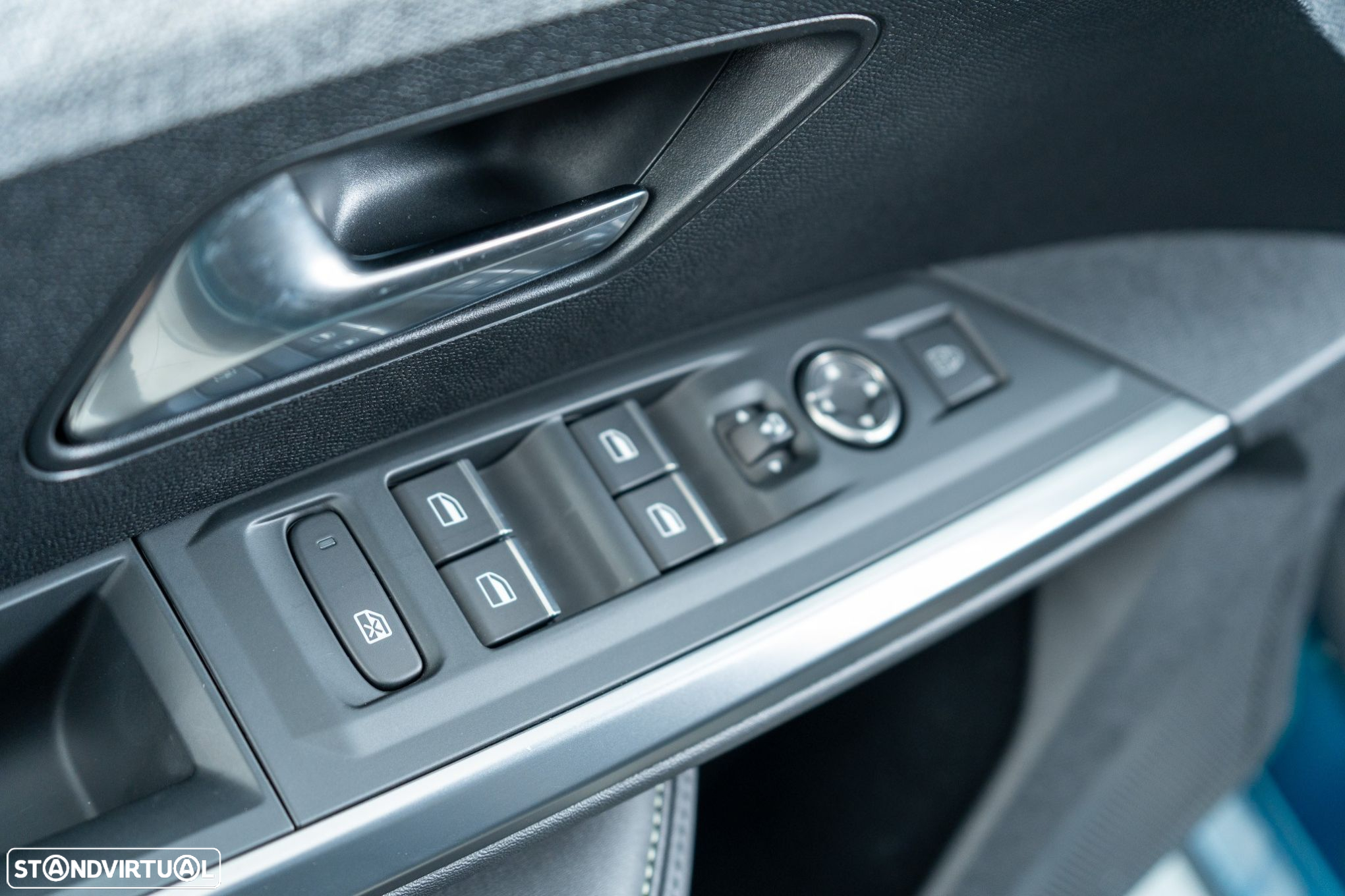 Peugeot E-3008 73 kWh GT - 10