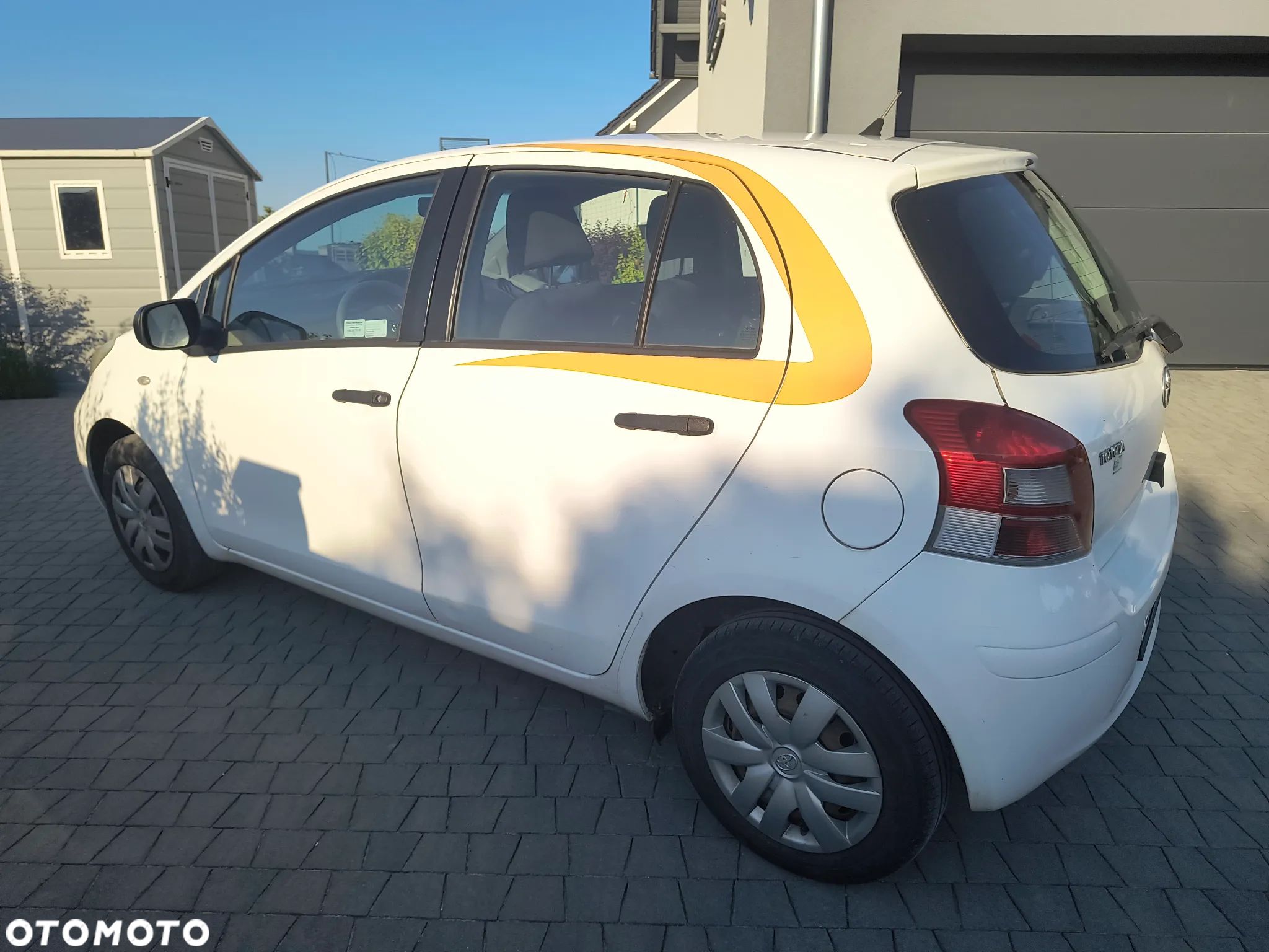 Toyota Yaris - 1