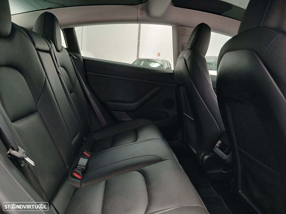 Tesla Model 3 Long Range Tração Traseira - 11