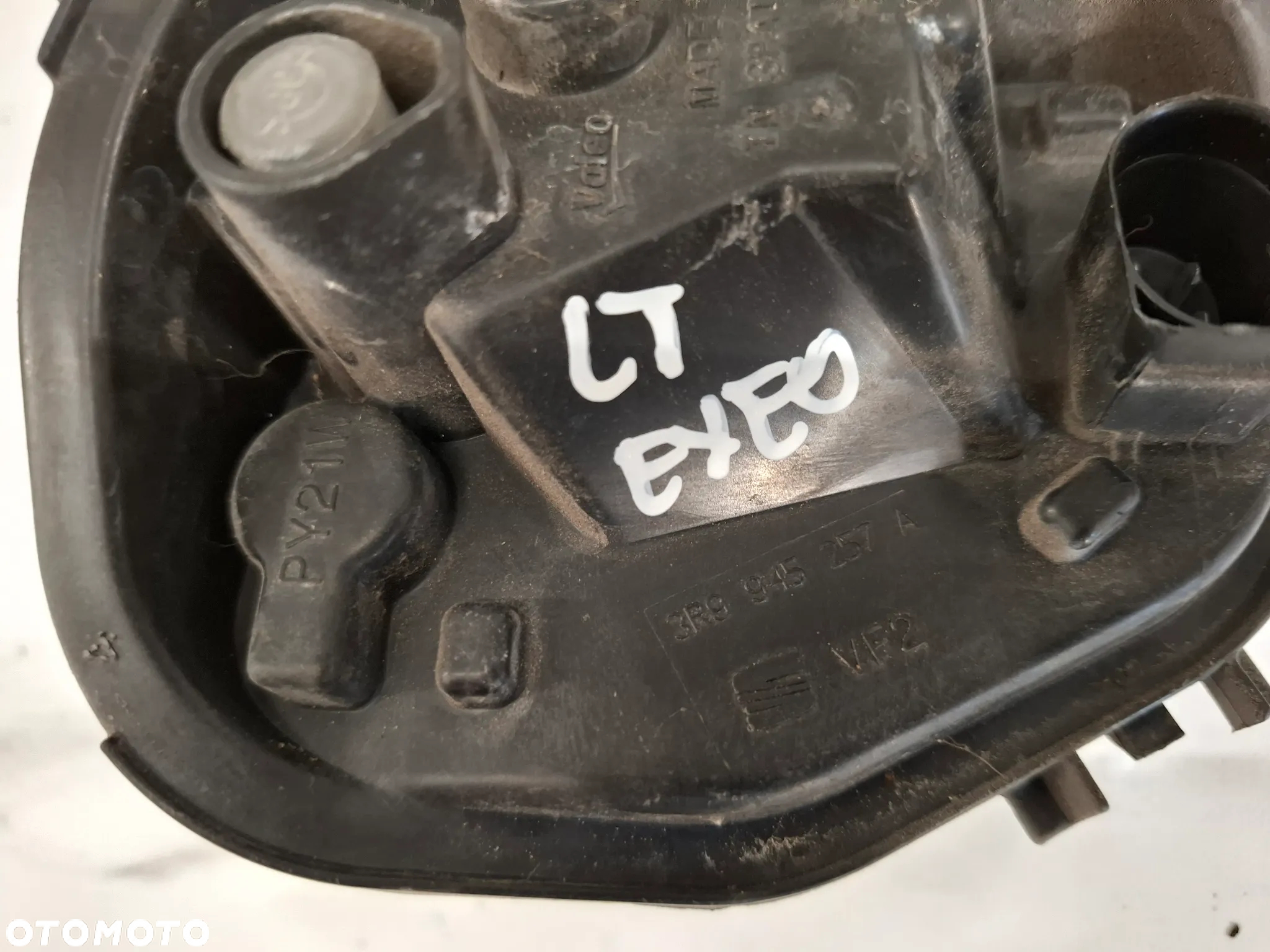 Wkład Mocowanie Gniazdo Zarówek Lampy Tył Seat Exeo Komnbi 3R9 - 7