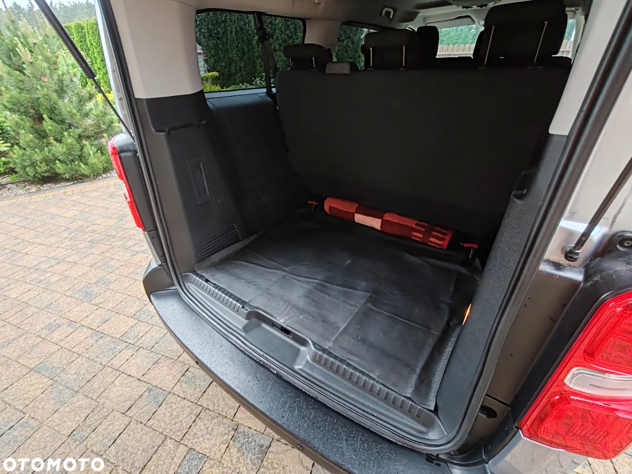 Peugeot Expert Kombi 1.5 BlueHDi Long 2,8t - 22