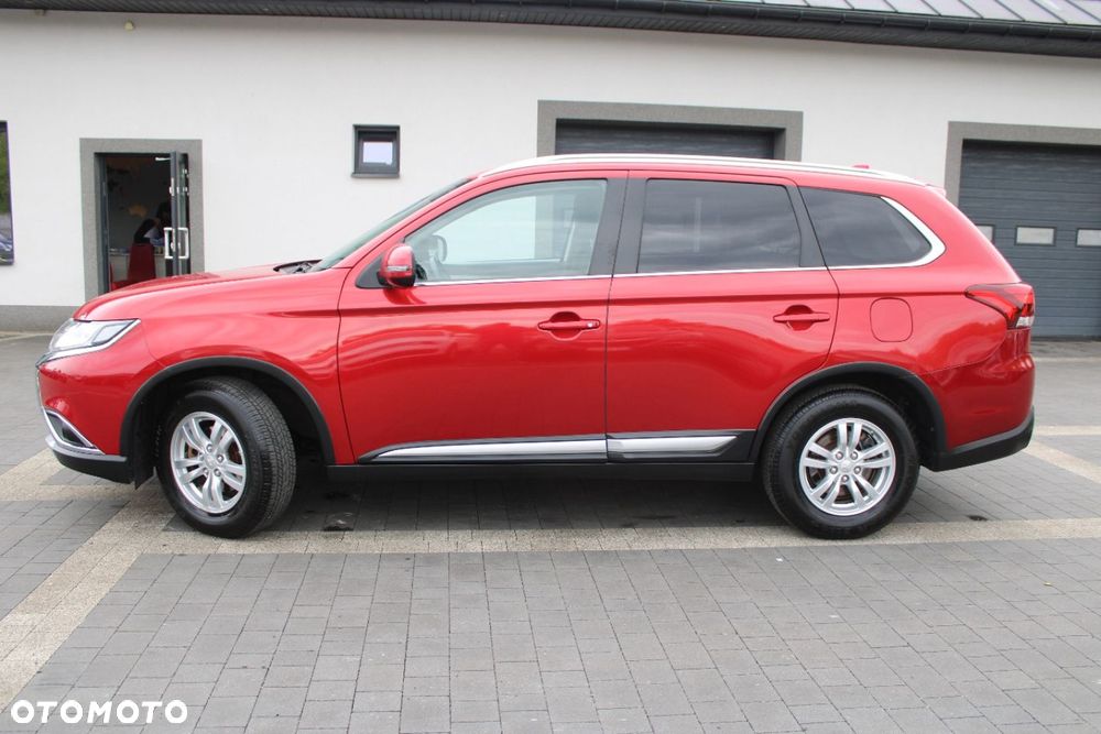 Mitsubishi Outlander - 3