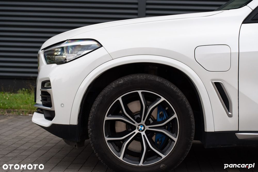 BMW X5 xDrive45e - 11