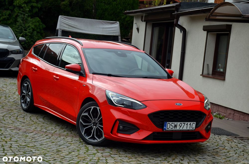 Ford Focus SW 2.0 TDCi ST-Line Black ASS PowerShift - 1