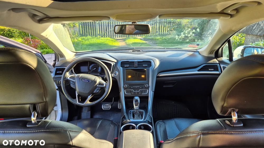Ford Fusion - 8