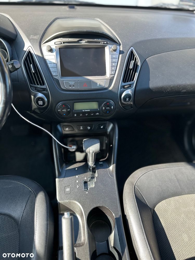 Hyundai ix35 2.0 CRDi 4WD Automatik Premium - 27