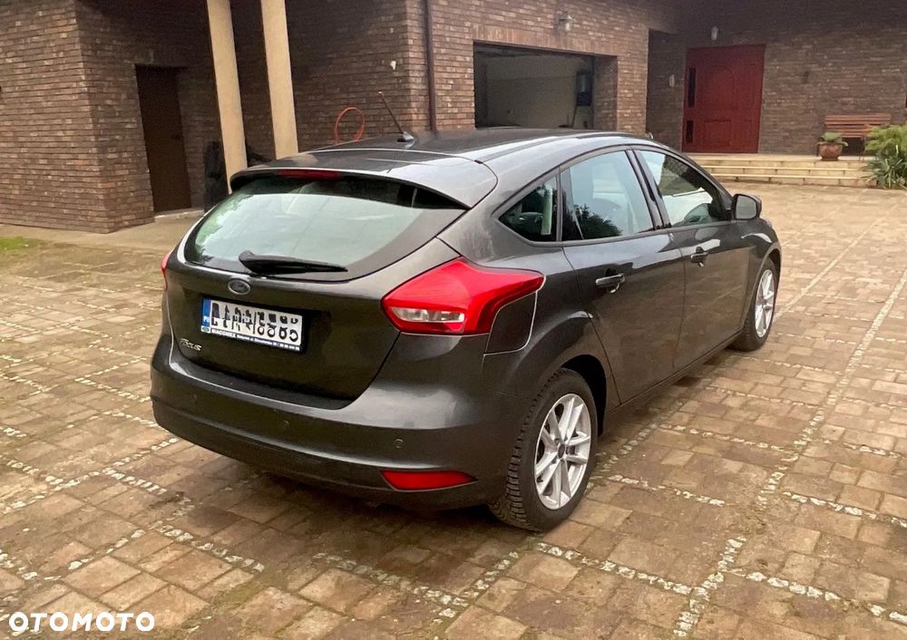 Ford Focus 1.6 Trend PowerShift - 9