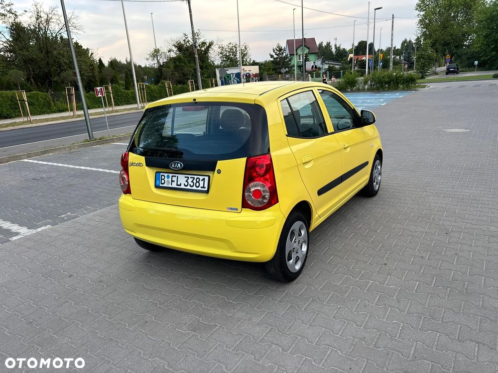 Kia Picanto - 23