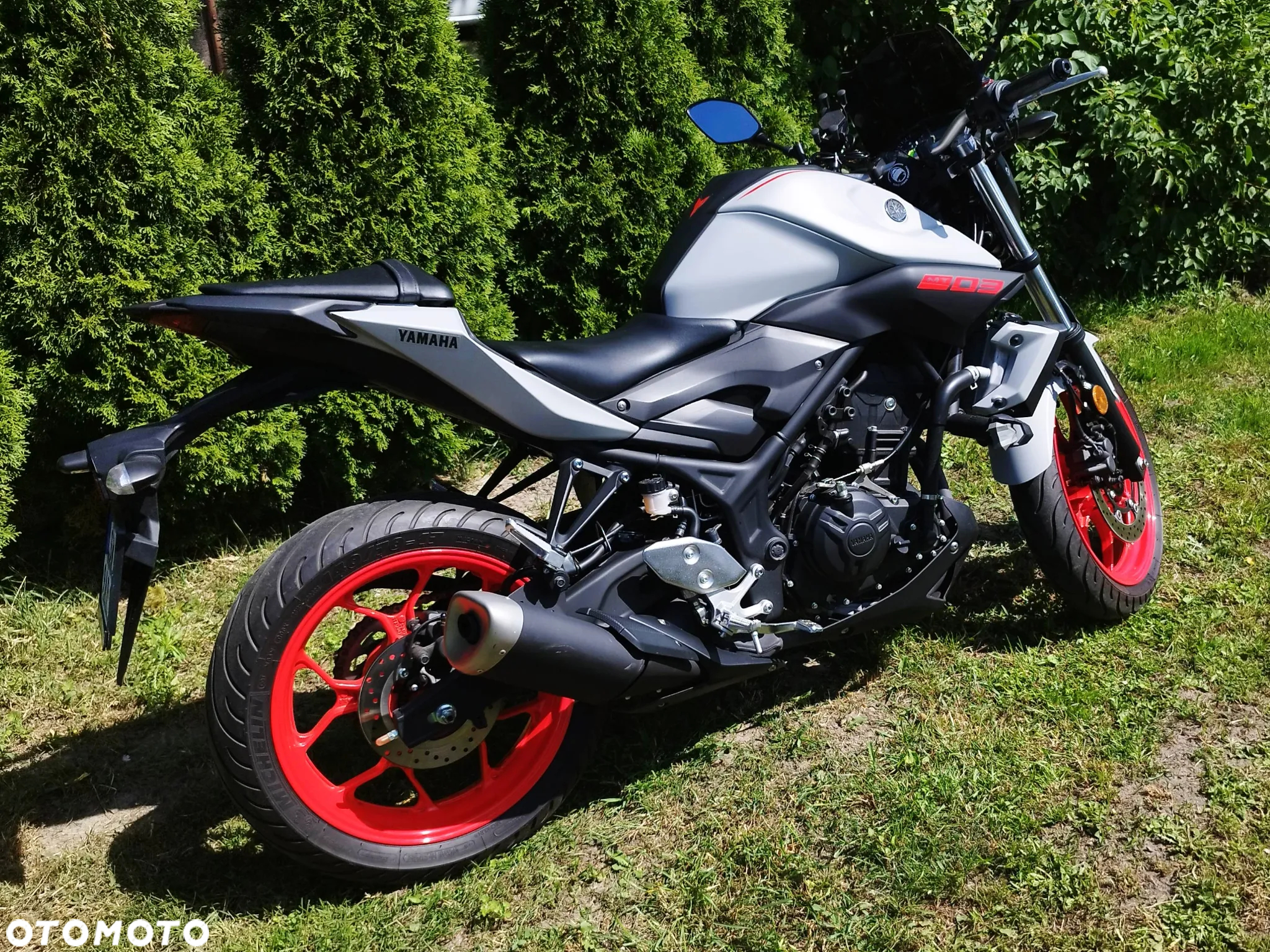 Yamaha MT - 13