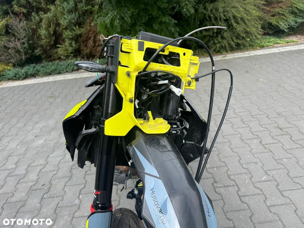 Husqvarna 701 - 21