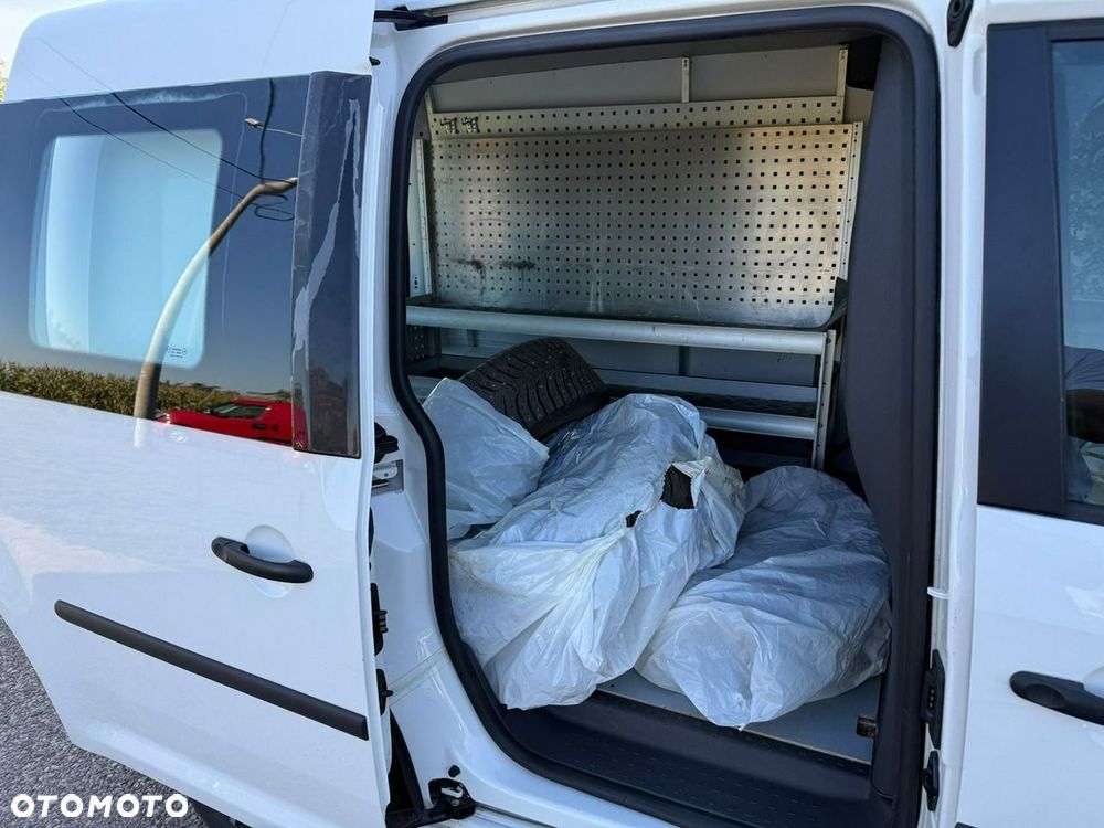 Volkswagen Caddy - 24