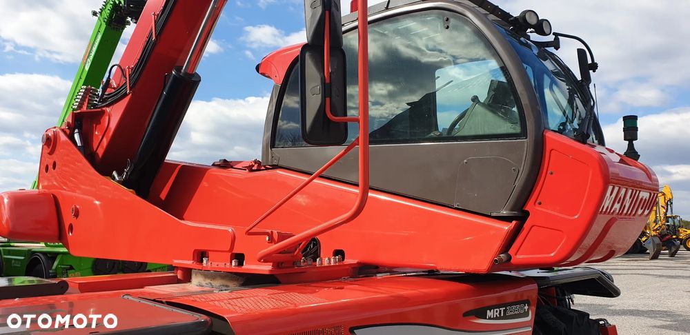 Manitou MRT2550 + PRIVILEGE rok 2018 KOSZ HYDR> widły pilot sprowadzona - 32