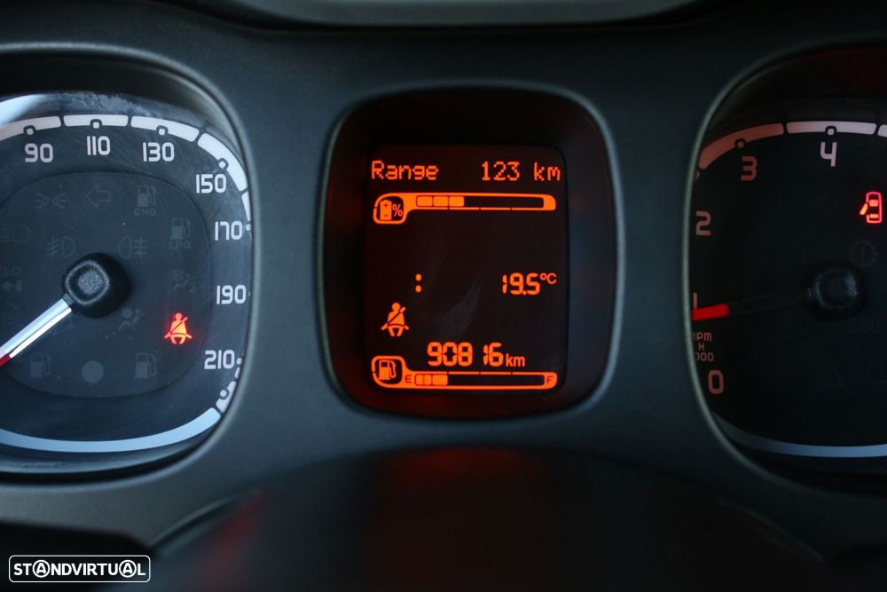 Fiat Panda 1.0 Hybrid City Cross - 25