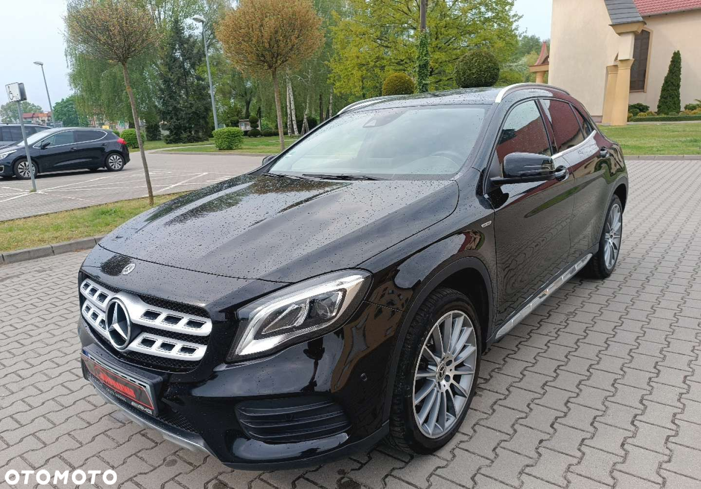Mercedes-Benz GLA - 3