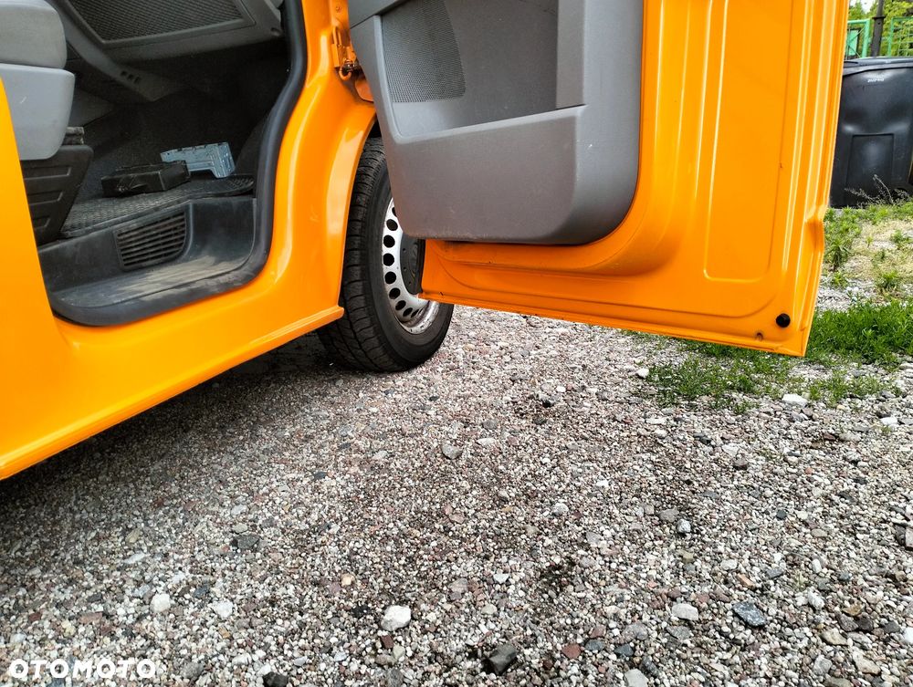 Volkswagen Transporter T5 - 19