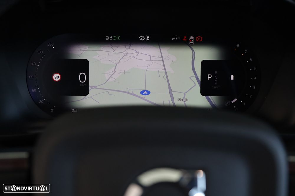 Volvo XC 40 2.0 B3 Plus Dark - 30