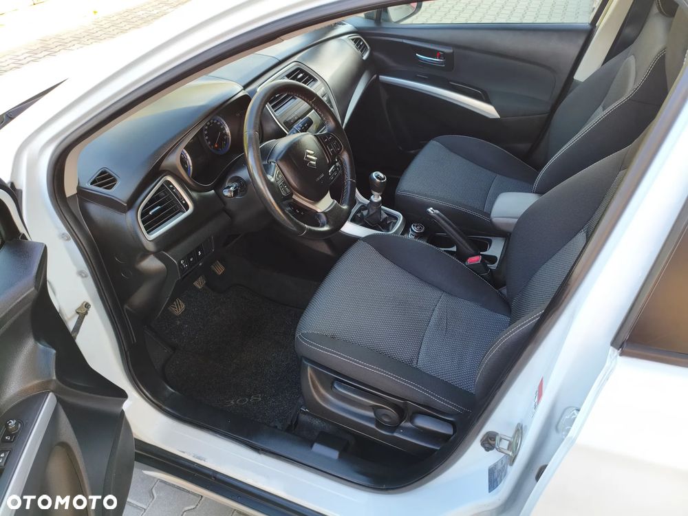 Suzuki SX4 S-Cross 2013