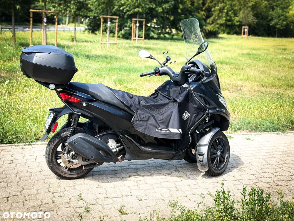 Piaggio MP-3 - 8