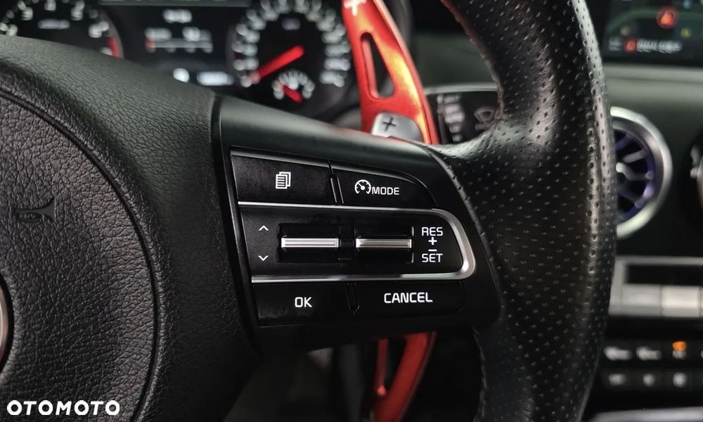 Kia Stinger - 18