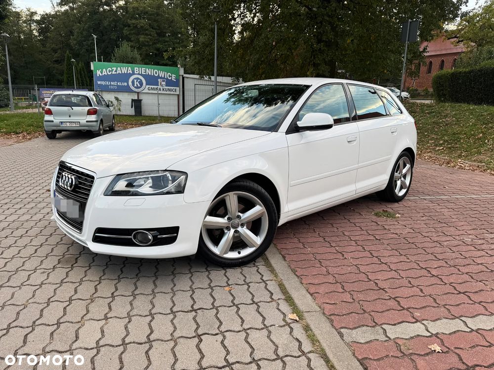 Audi A3 Sportback 2010 photo 4