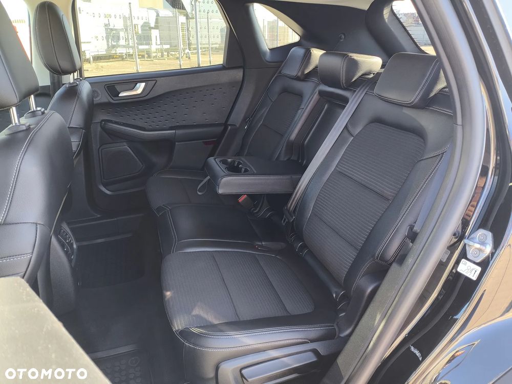 Ford Kuga 2.0 EcoBlue 4x4 TITANIUM X - 9