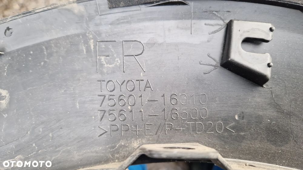 TOYOTA COROLLA CROSS LISTWA BŁOTNIKA PRAWY PRZÓD 75601-16010 - 3