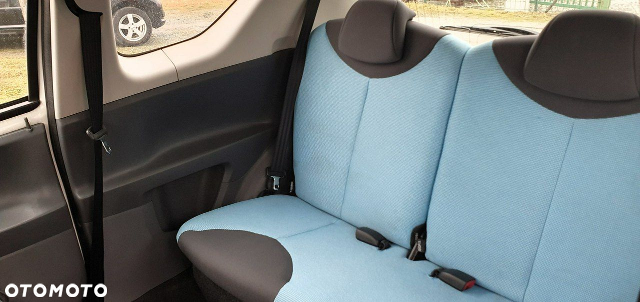 Peugeot 107 - 11