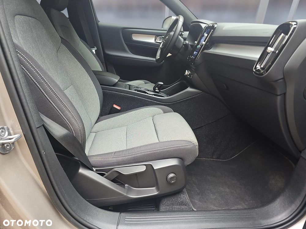 Volvo XC 40 - 11