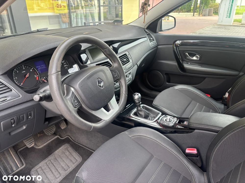 Renault Laguna 2.0 dCi Bose Edition - 12