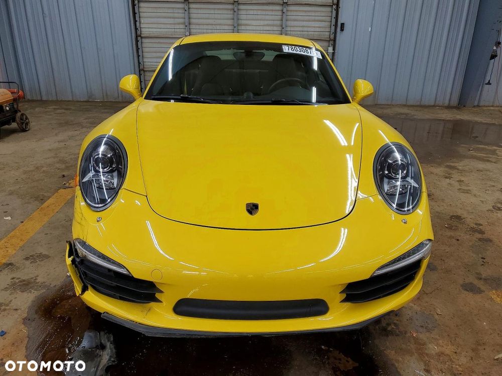 Porsche 911 Carrera 4 PDK - 6