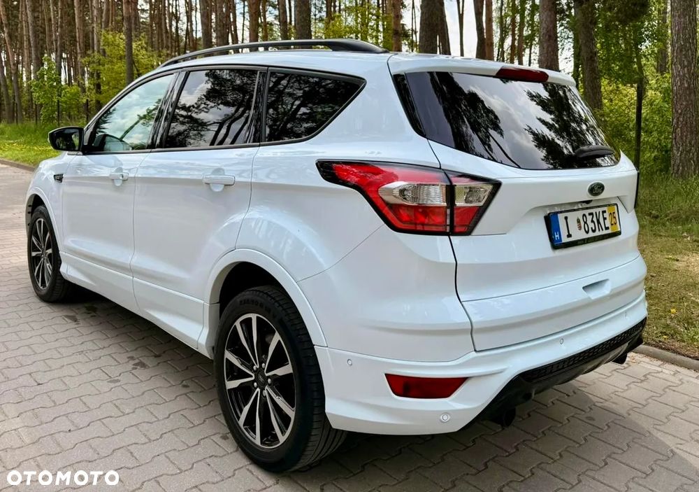 Ford Kuga 1.5 EcoBoost ST-LINE - 4