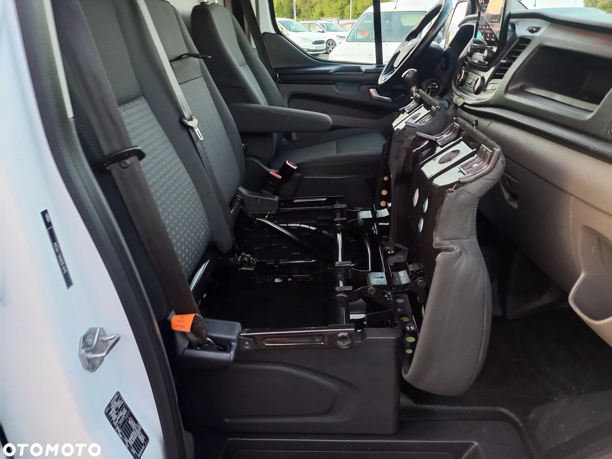 Ford Transit Custom - 28