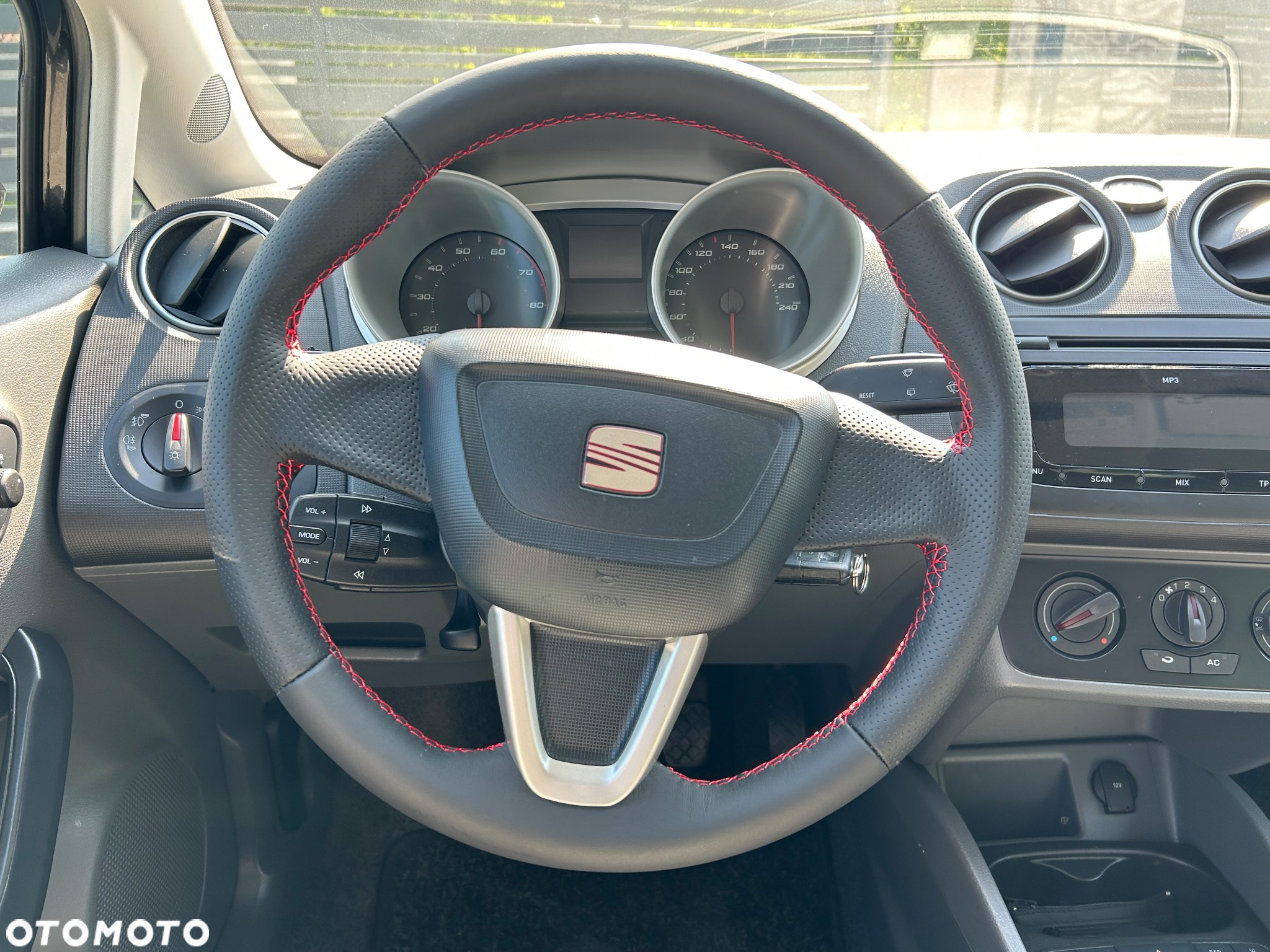 Seat Ibiza 1.4 16V Style - 5